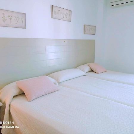 Hostal Buena Vista เวเฮร์ เด ลา ฟรอนเตรา ภายนอก รูปภาพ